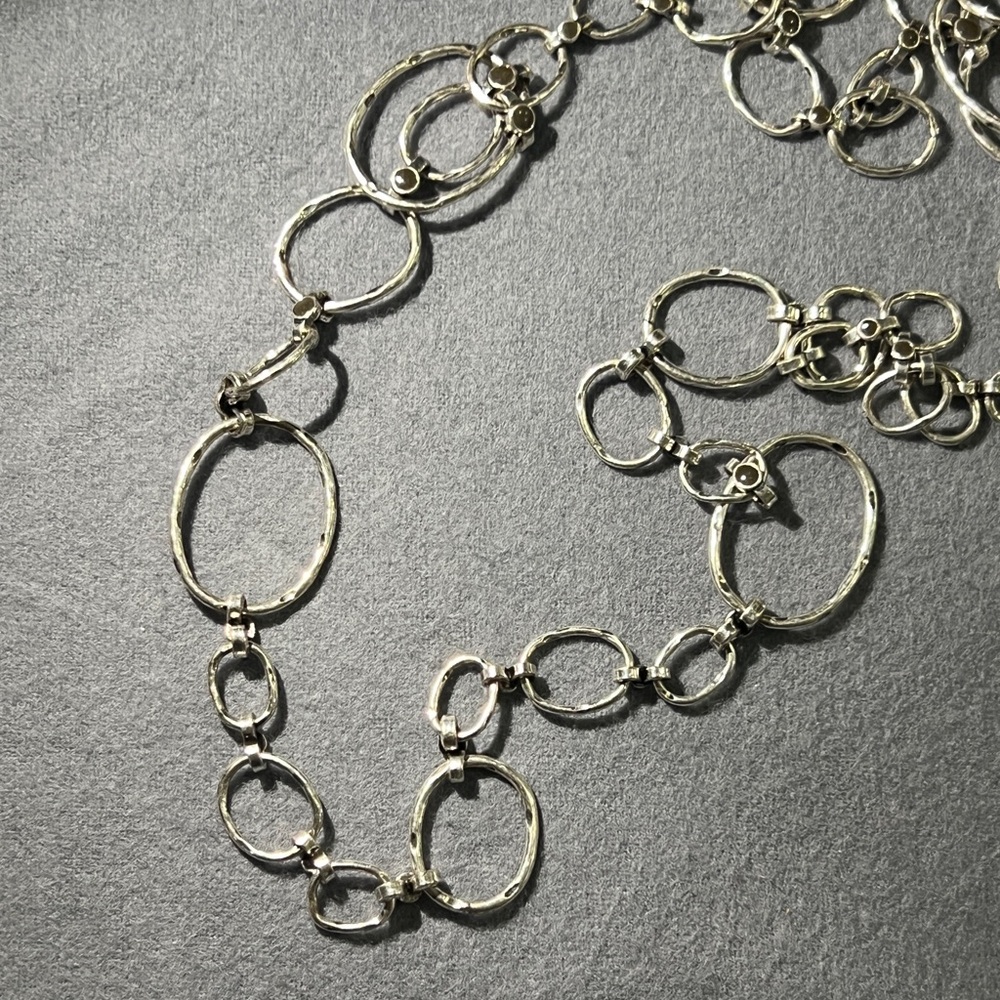 Elegant Silver Link Necklace